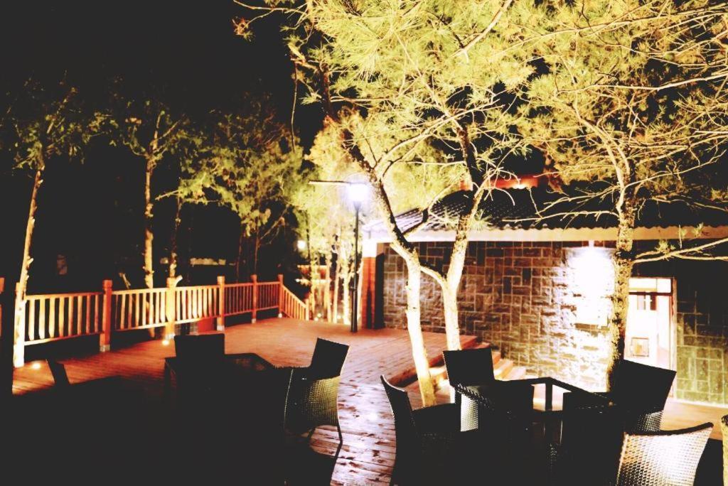 Grand Bay Hotel Beijing Xiaotangzhuang Exterior foto