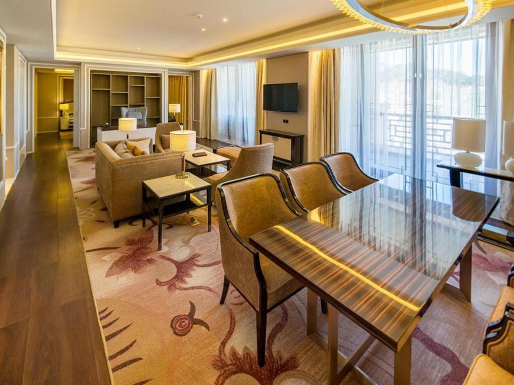 Grand Bay Hotel Beijing Xiaotangzhuang Exterior foto