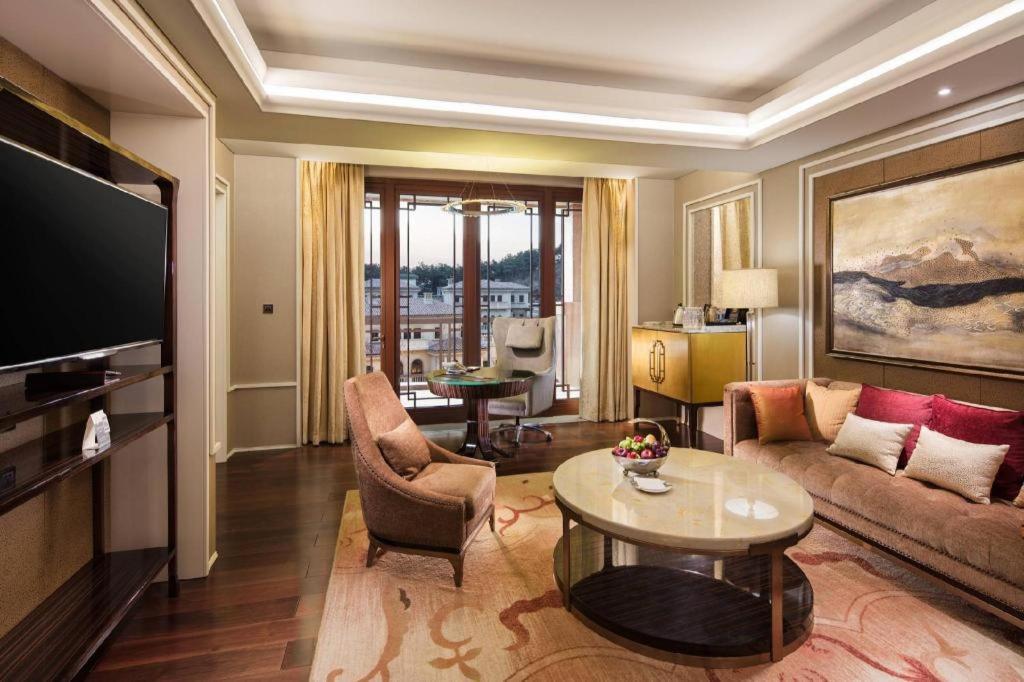 Grand Bay Hotel Beijing Xiaotangzhuang Exterior foto