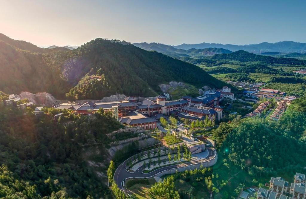 Grand Bay Hotel Beijing Xiaotangzhuang Exterior foto